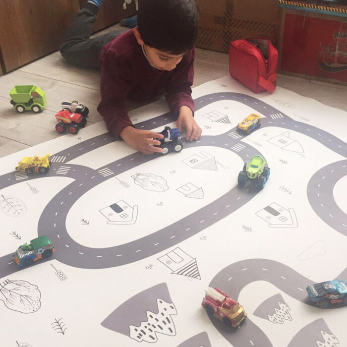 Play mat with road drawing.