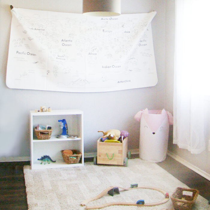 Mat with map drawing to color and play. Educational mat to play and hang.
